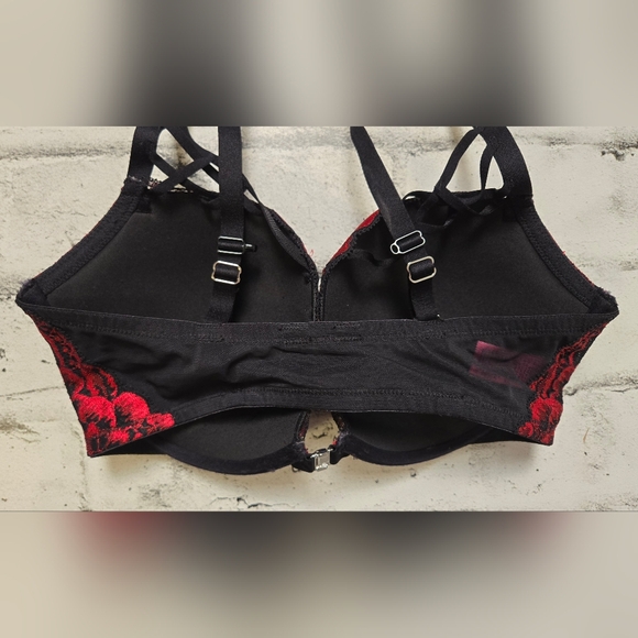 La Senza Black Red Lace Front Close Bra 32DD Underwire - Picture 7 of 12